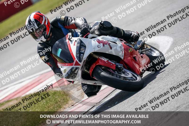 donington no limits trackday;donington park photographs;donington trackday photographs;no limits trackdays;peter wileman photography;trackday digital images;trackday photos